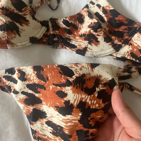 Shein print bikini size XS - Picture 2 of 2